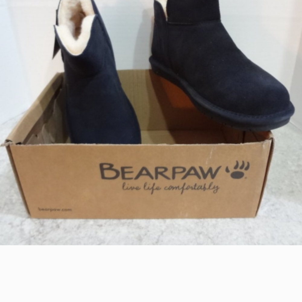 NWT-N Box Bearpaw Annabelle Navy Blue Suede Ankle Boots  Size 9